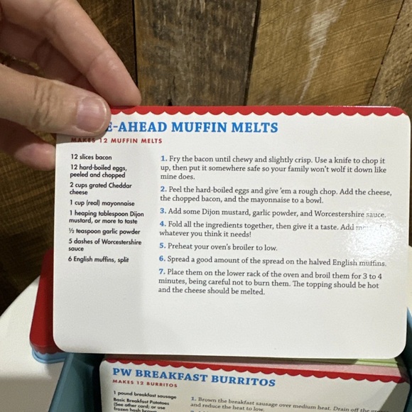 The Pioneer Woman ~ FAVORITE RECIPES ~ Turquoise & Floral Tin ~100 Recipe Cards - Picture 8 of 9